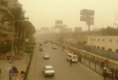 عاصفة ترابية 