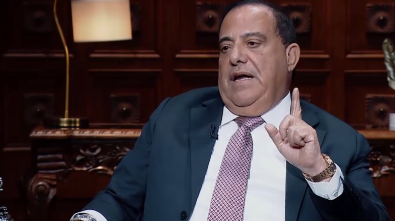 رحل الأعمال عاطف واصف