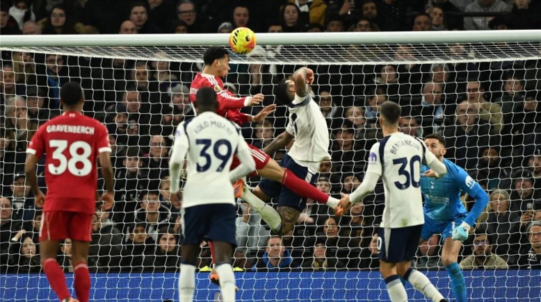 ليفربول وتوتنهام