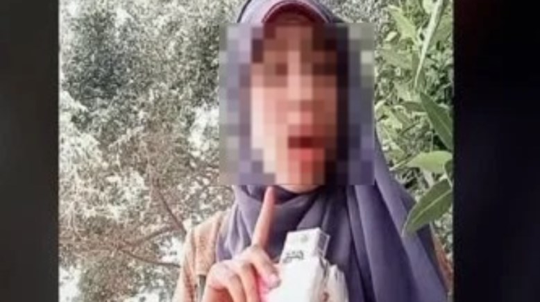 علياء قمرون