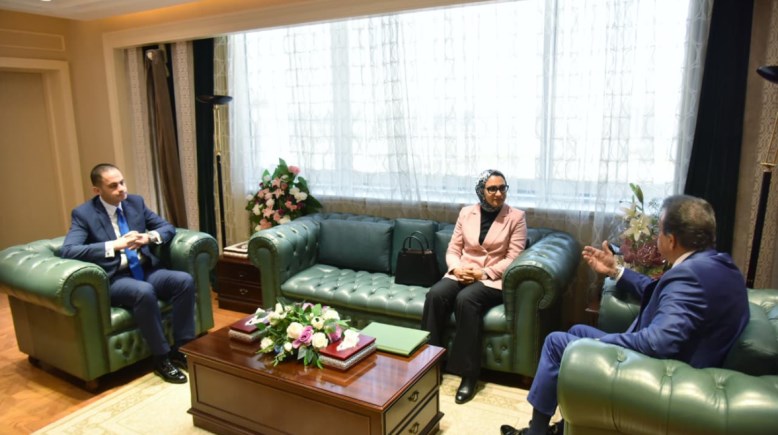 وزير الصحة ومحافظ الوادي الجديد