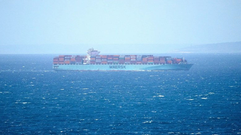 سلاسل الإمداد العالمية