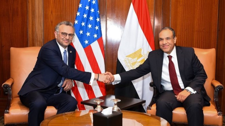 وزير الخارجية وكبير مستشاري الرئيس الأمريكي للشئون العربية والأفريقية