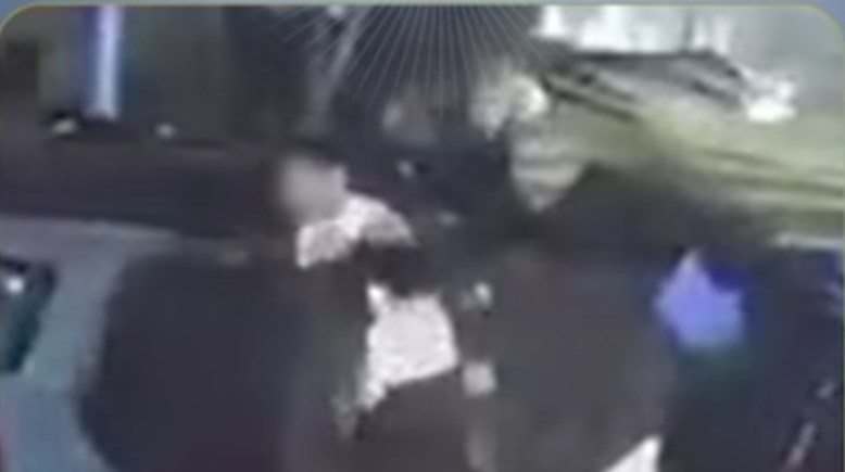 جانب من الفيديو 