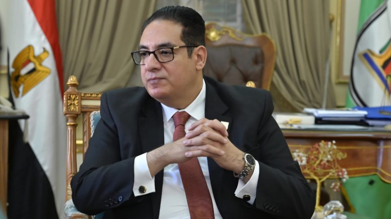 رئيس جامعة القاهرة