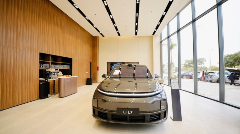 سيارة Li Auto L7 موديل 2026 