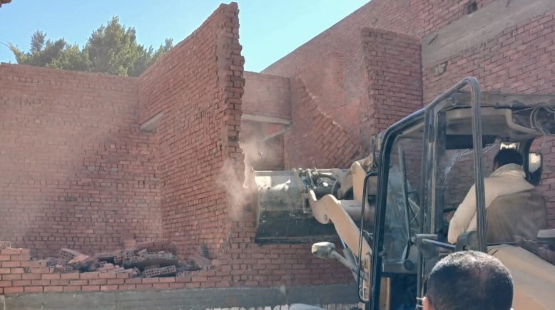 التعديات على الأراضي الزراعية بالمنيا 