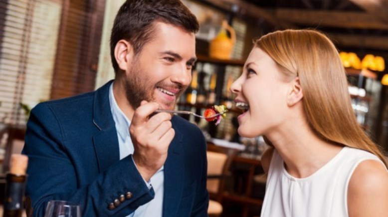 علاقة عاطفية