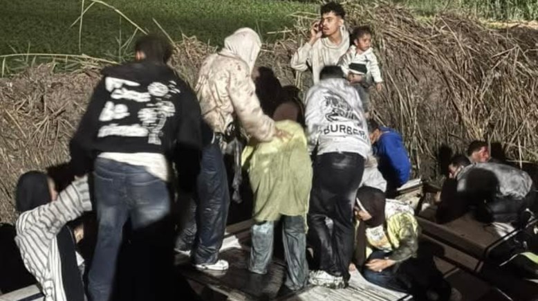 حادث انقلاب سيارة في ترعة بالبراجيل