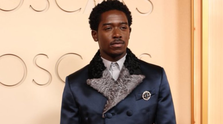 دامسون إدريس