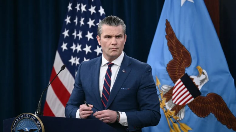 وزير الحرب الأمريكي بيت هيغسيث