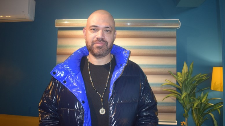 الشاعر الغنائي خالد تاج الدين