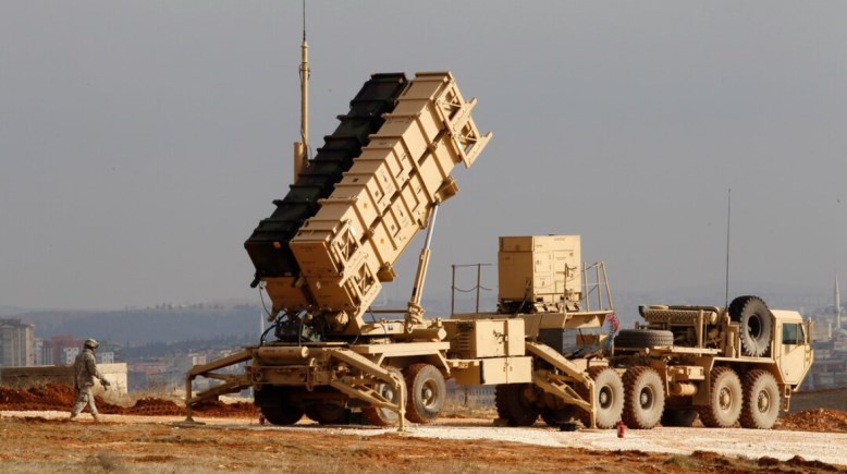 منظومة باتريوت أمريكية للدفاع الجوي 
