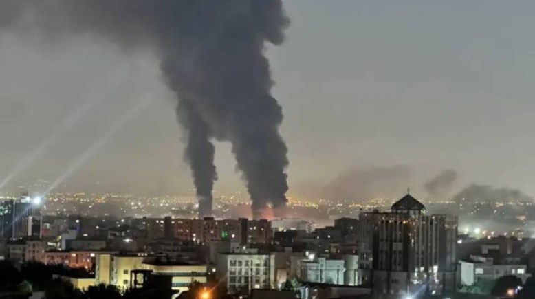 قصف على إيران 