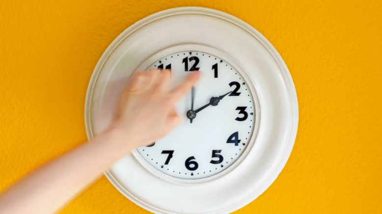 متى تتغير الساعة للتوقيت الصيفي 2026 في مصر