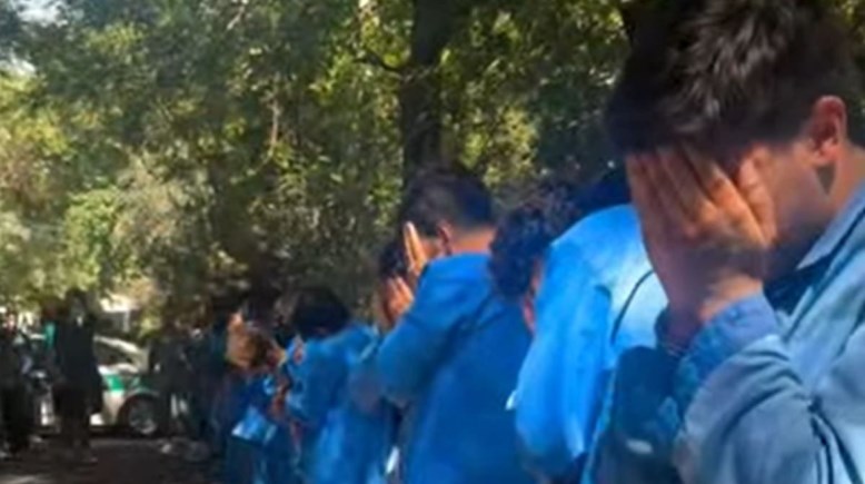 صورة لبعض المقبوض عليهم