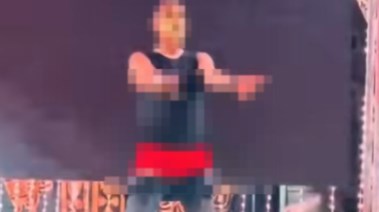 الشاب الظاهر بالفيديو