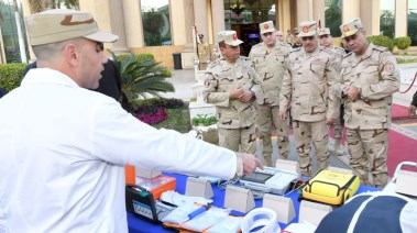 وزير الدفاع الفريق أشرف زاهر يتفقد المنطقة المركزية