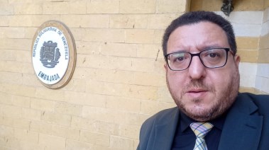  المحامي علي أيوب