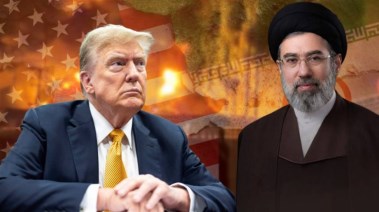 مجتبي خامئني بجانب دونالد ترامب