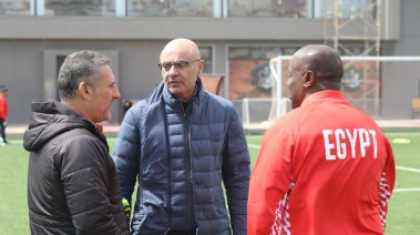 حسين عبداللطيف 