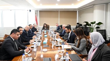 جانب من اجتماع وزيرة الإسكان