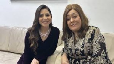 الفنانة هالة فاخر