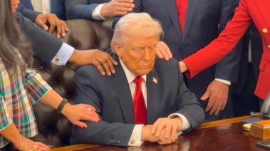 جانب من الصلاة في البيت الأبيض