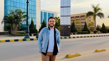 الشاب المتوفي 