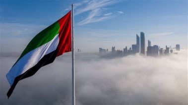 مقتل شخصين وإصابة ثلاثة أخرين إثر سقوط شظايا نتيجة إعتراض صاروخ في أبو ظبي