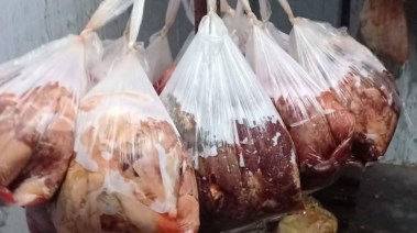  لحوم وأسماك مخالفة