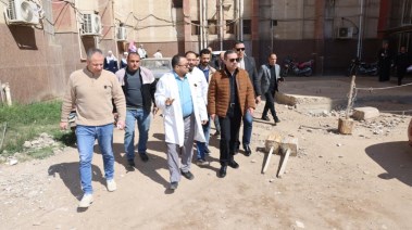 جولة المحافظ بمستشفى الشهداء 