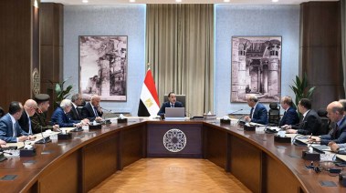 جانب من اجتماع رئيس الوزراء 