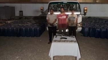 المتهمون والمضبوطات 