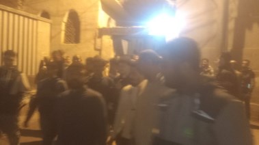 صورة اثناء تشييع الجثمان 