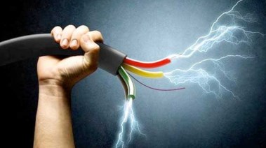 صعق كهربائي - صورة تعبيرية 