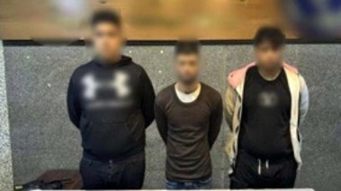 المتهمين بعد ضبطهم 