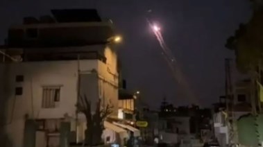 إطلاق "مقذوف" من لبنان