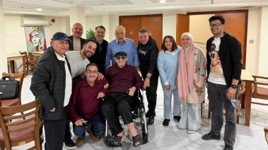 أعضاء نقابة المهن التمثيلية يزورون محيي إسماعيل