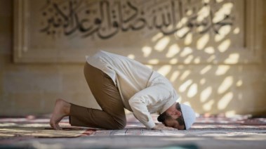 مواقيت الصلاة اليوم 26 رمضان 2026 في مصر