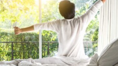 الاستقياظ مبكرًا - تعبيرية 