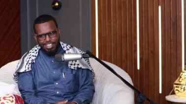 الطالب الصومالي عبدالرحمن يوسف الظار بكلية إعلام جامعة الأزهر 