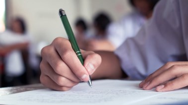 قوانين الفصل الأول فيزياء تالتة ثانوي 2026