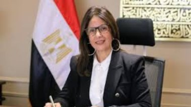 وزيرة الثقافة