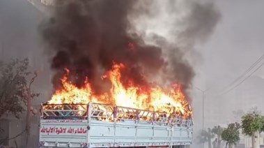 حريق سيارة داخل شركة بكرداسة