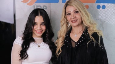 مني الحسيني والزميلة هايدي محمد 