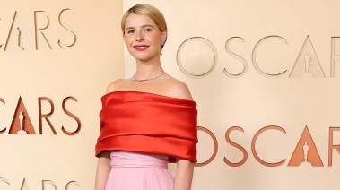 النجمة Jessie Buckley 