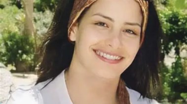 المؤلفة رشا عزت