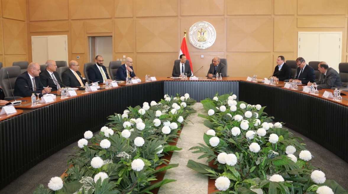 اجتماع وزيرا الكهرباء والاتصالات 