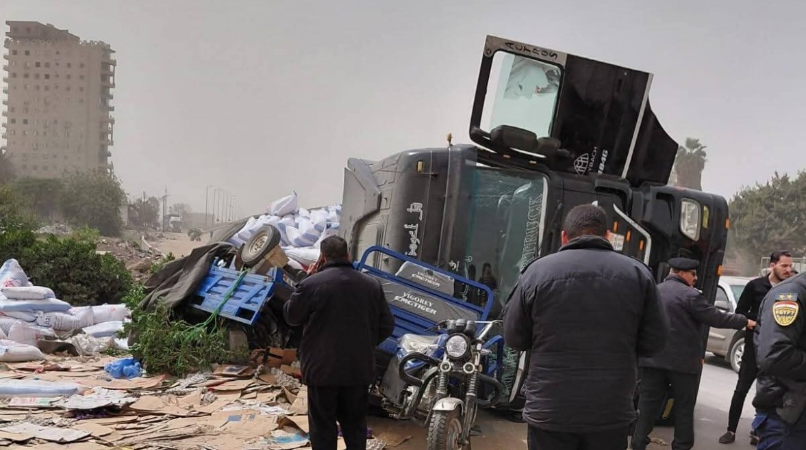  تصادم مروع بين نقل ومقطورة وتروسيكل